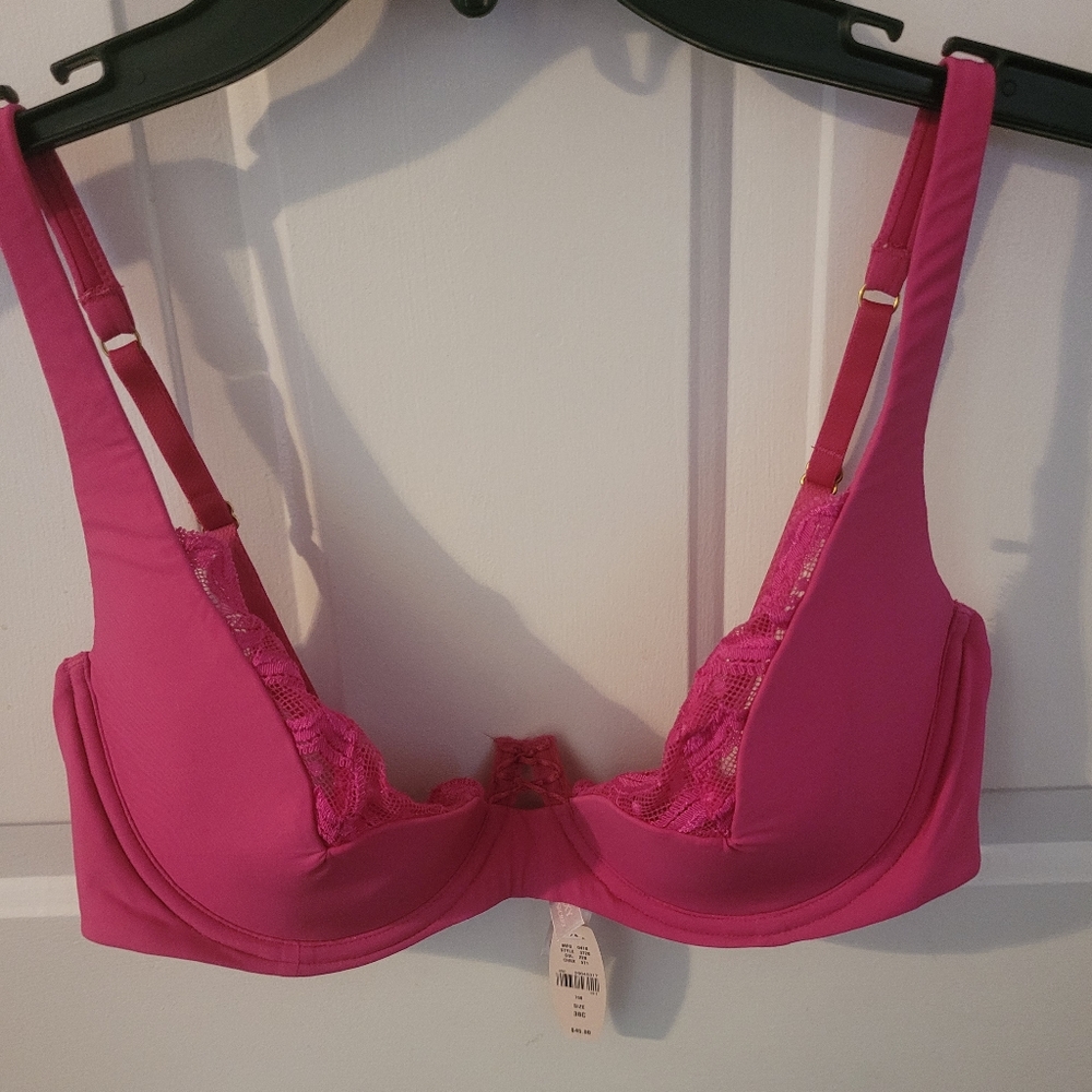 VS 38c Magenta "very sexy" underwire bra